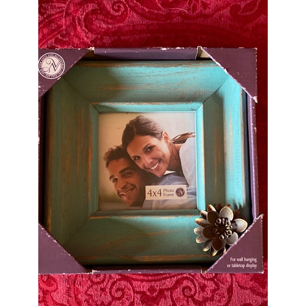 NIB 4x4 Distressed Wood Frame New View Gifrs & Accessories LTD